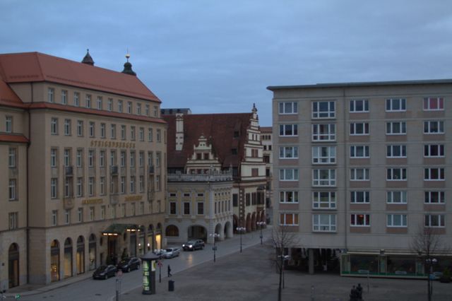 58ff9f370415.jpg